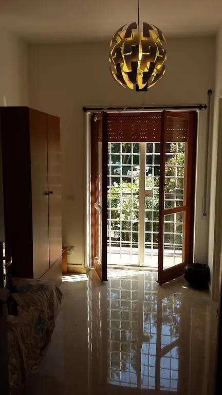 Le Streghe Di Roma Guest House