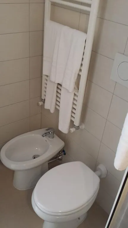 Le Streghe Di Roma Guest House
