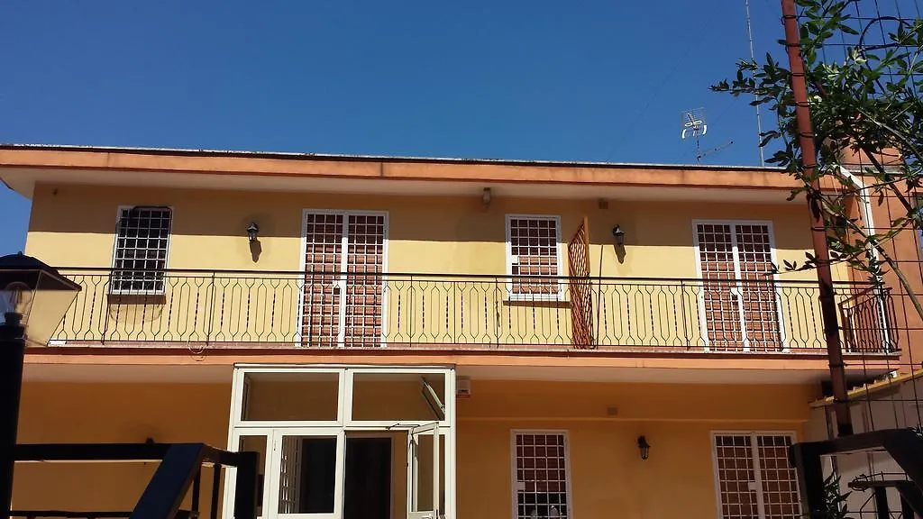 Le Streghe Di Roma Guest House 3*, Rome Italy