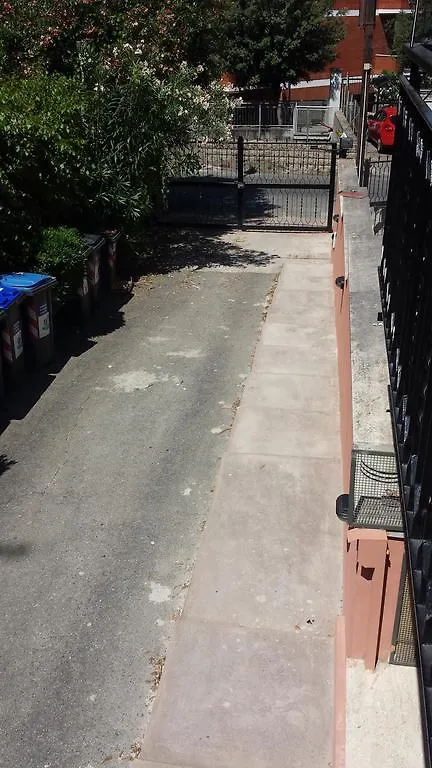 Le Streghe Di Roma Guest House