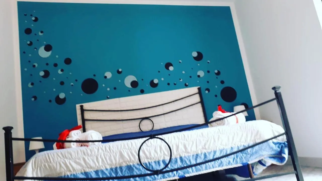 Le Streghe Di Roma Guest House  Rome