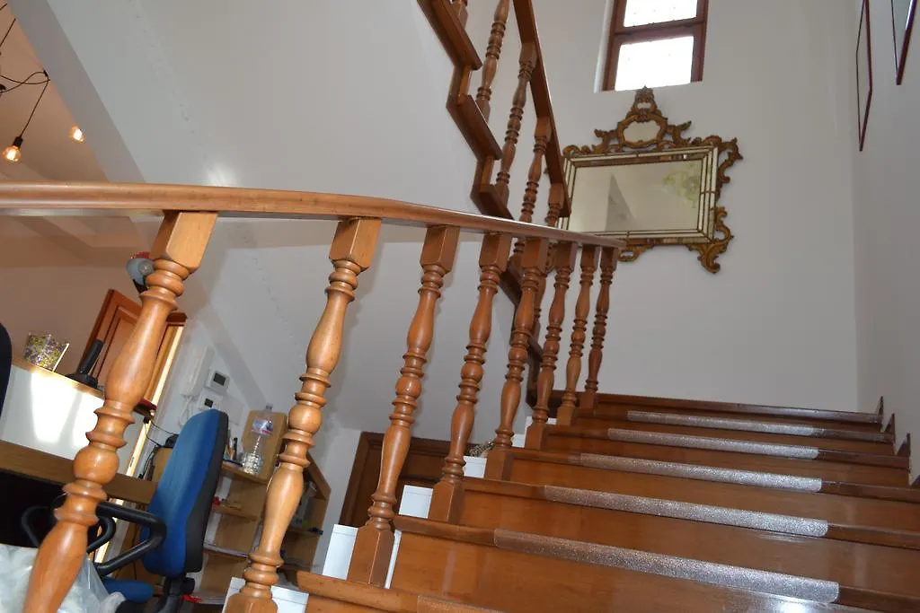 Le Streghe Di Roma Guest House